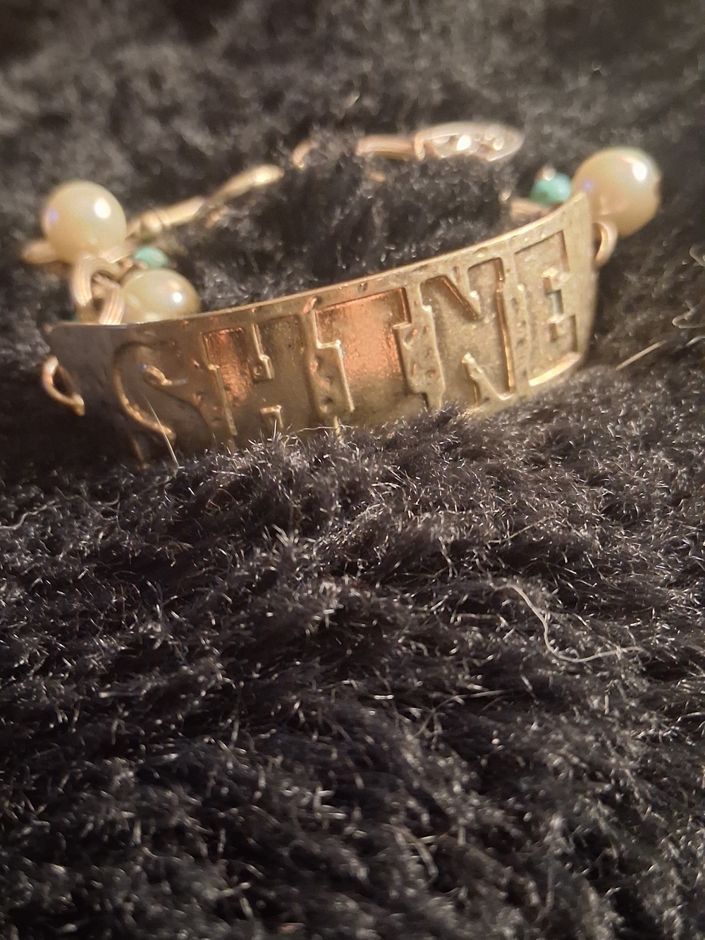 Shine Pearl Accent Gold Bracelet